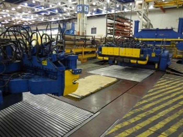 Used L & F Industries 1000 Ton Sheet stretch forming press L1000