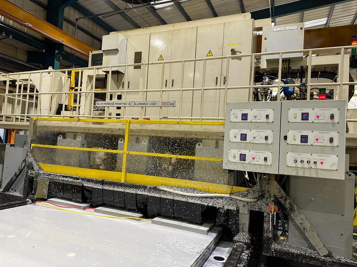 Used SNK PM 6B 5 Axis Bed Mil