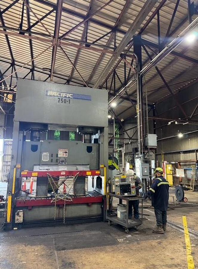 Used 1997 Pacific 750 Ton OBL Hydraulic Press 8/46