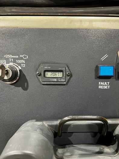 Used FANUC M900iA/260L, CLEANED AND TESTED, ONLY 2,067 HOURS