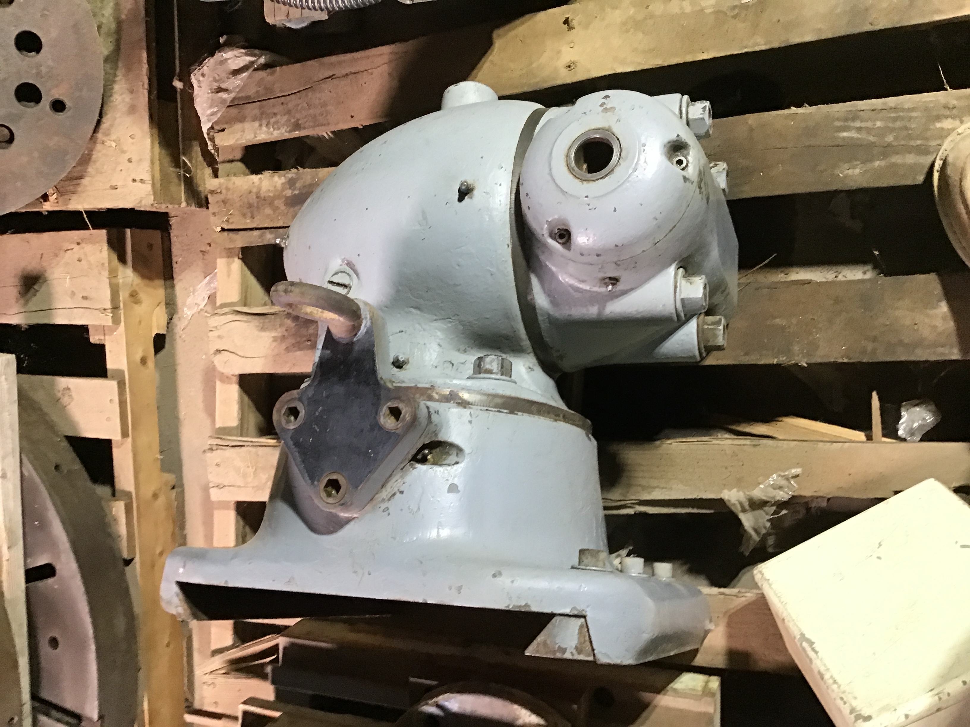 Used Kearney & Trecker Vertical Head