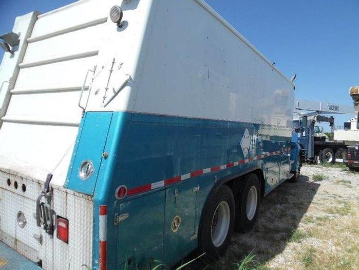 Used 2005 Kenworth Gulf Coast Wireline