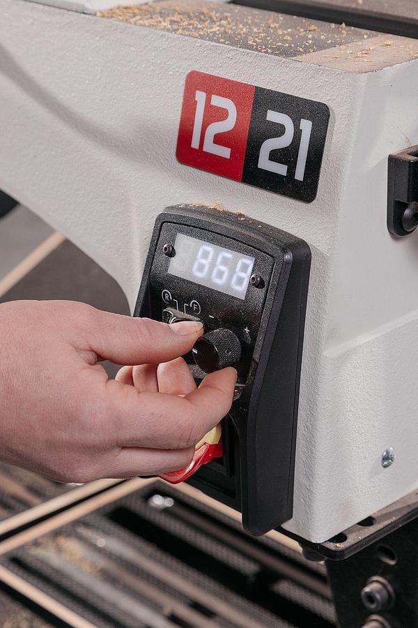JWL-1221VS 12'' x 21'' Variable Speed Wood Lathe