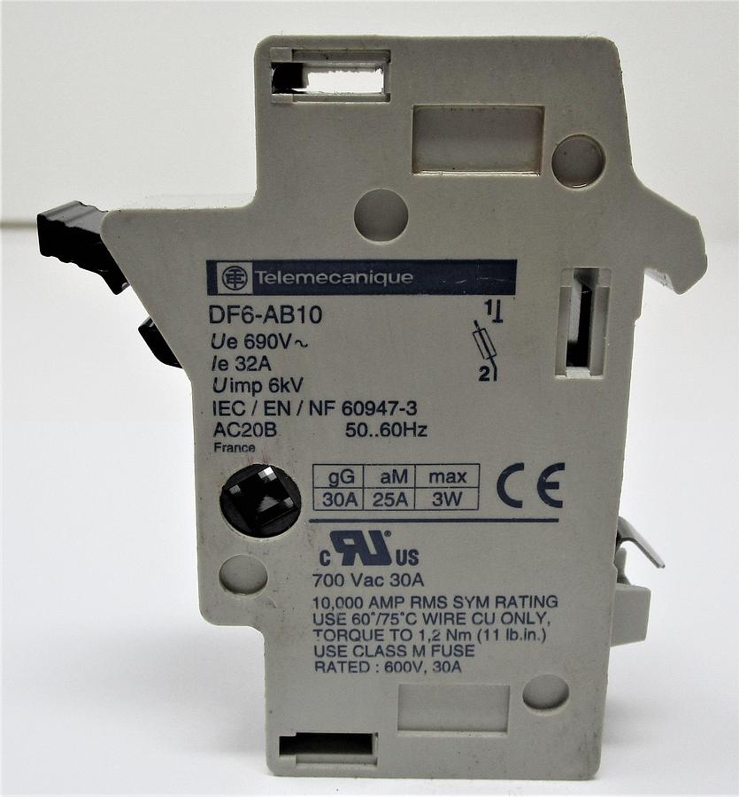 Fuse Support Base | WB25-832