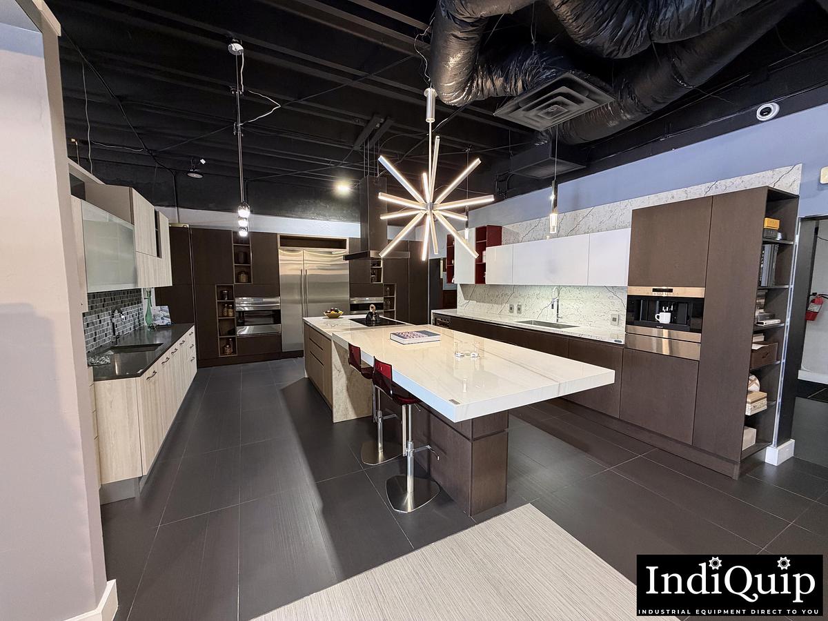 Used Complete Kitchen, Bath & Flooring Showroom Asset Package – Cabinets, Displays, Fixtures & Materials