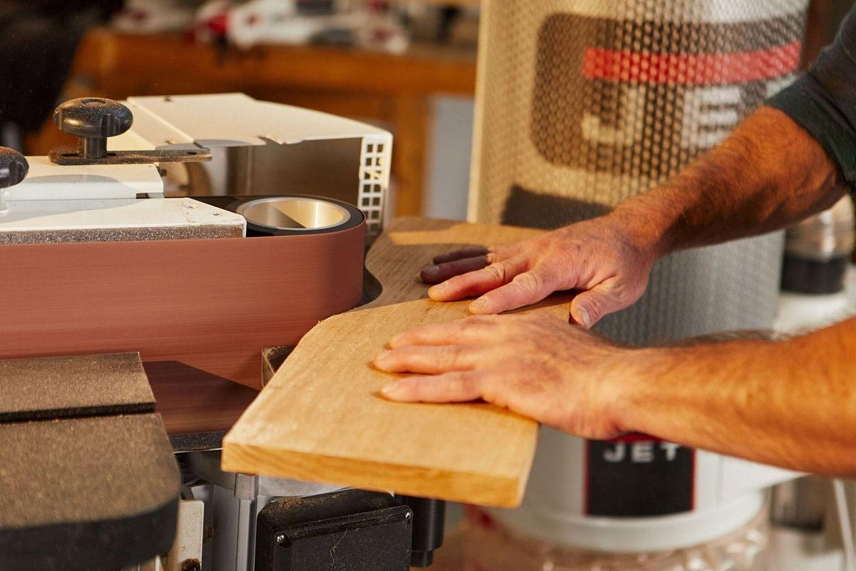 OES-689-BLK JET Black Oscillating Edge Sander, 6" x 89" Belt