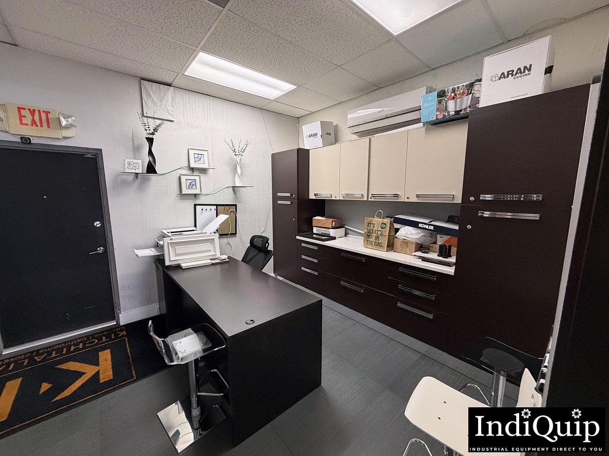 Used Complete Kitchen, Bath & Flooring Showroom Asset Package – Cabinets, Displays, Fixtures & Materials