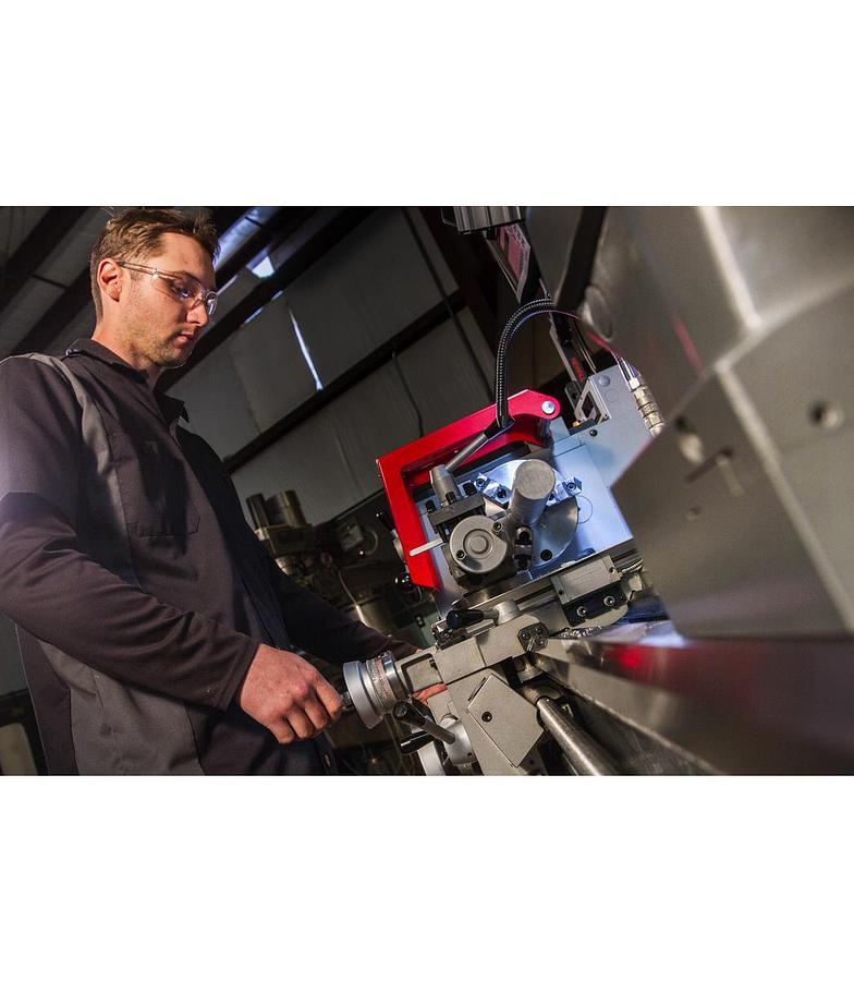 EVS-1440 Electronic Variable Speed lathe with Newall DP700 DRO,3HP