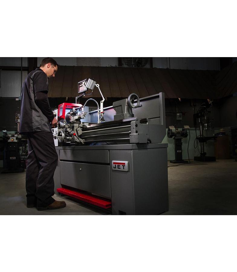 EVS-1440 Electronic Variable Speed lathe with Newall DP700 DRO,3HP