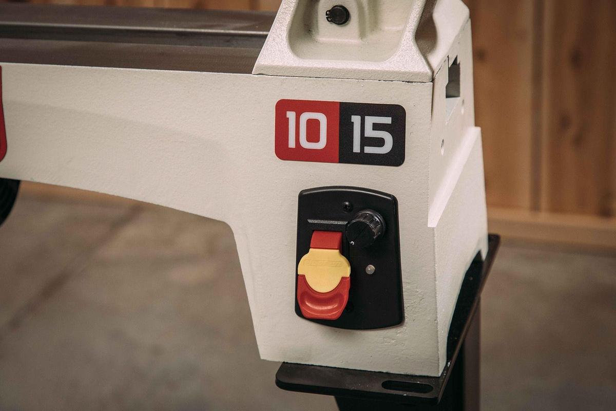 JWL-1015VS 10'' x 15'' Variable Speed Wood Lathe
