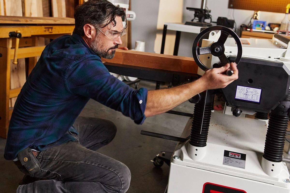 JWP-208HH-BLK, JET Black 20" Helical Head Planer, 230V 1PH, 5HP