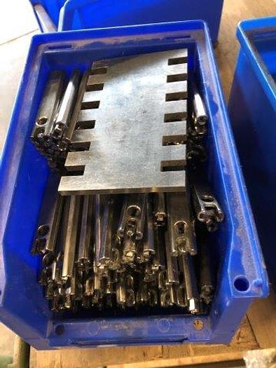 Gebraucht Sulzer Ersatzteile - neuwertig, gebraucht, mech., elektronisch