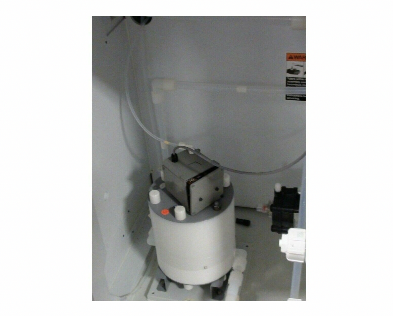 Used FSI PHOTORESIST 5000A MF-26A MEGAPOSIT BULKFILL CABINET