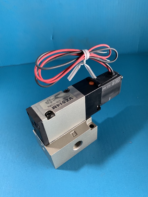 Used SMC Solenoid Valve VZ514M
