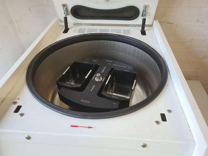Used Sigma 4-15 Centrifuge