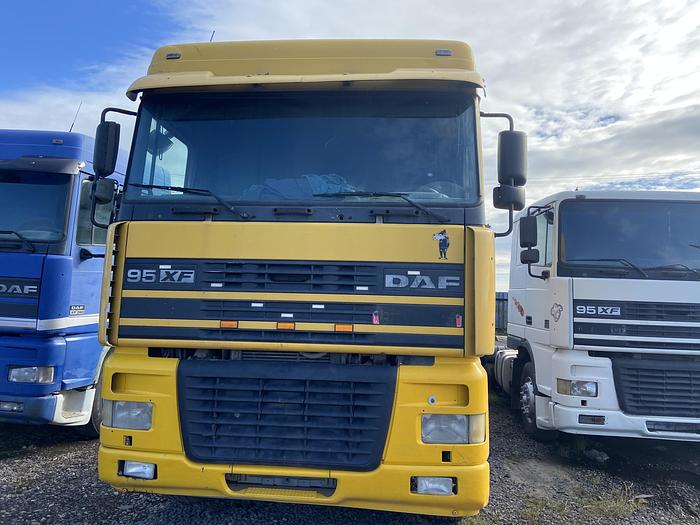 Gebruikt 2000 DAF 95 XF 430 EUR 2 / MANUAL GEAR