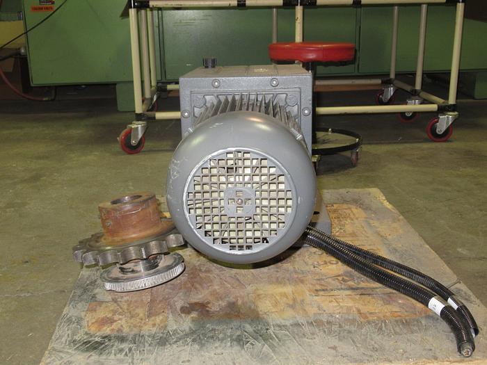 Used Lenze Motor/Gear Box UDE0530