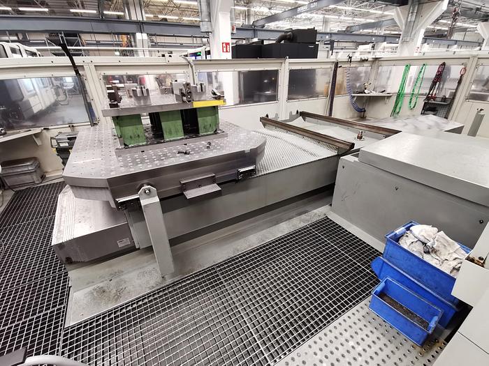Gebraucht 5-Achsen-Bearbeitungszentrum DECKEL MAHO - DMC 200 U