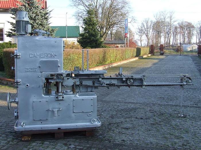 Used Próżniowa zamykarka konserw "FMC" 226 model Cameron