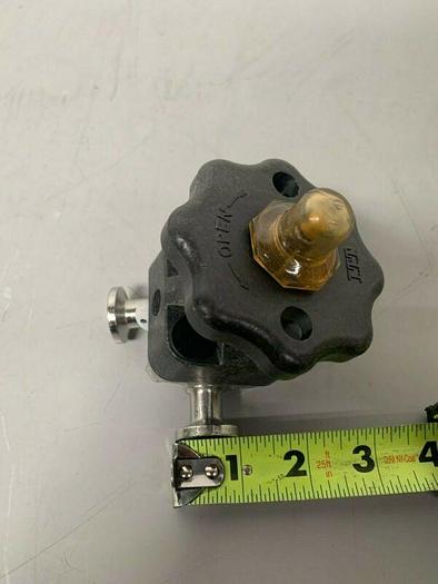 Used ITT Pure-Flo .5-316L-RA20MAX-CWP150 3-way Diaphragm Valve w/ 1/2" Sanitary Fit