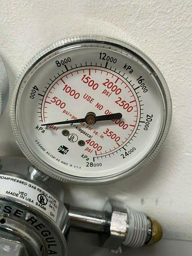 Used Airgas 100-1-580-V General Purpose Compressed Gas Regulator Max Inlet 3000 PSIG
