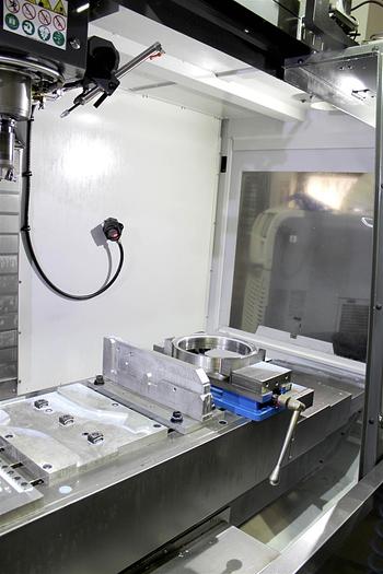 Used 2018 HAAS VF-4SS 4-Axis CNC Vertical Machining Center *** Low Hours ***