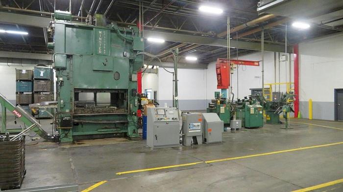 Used 300 ton Minster 72x42