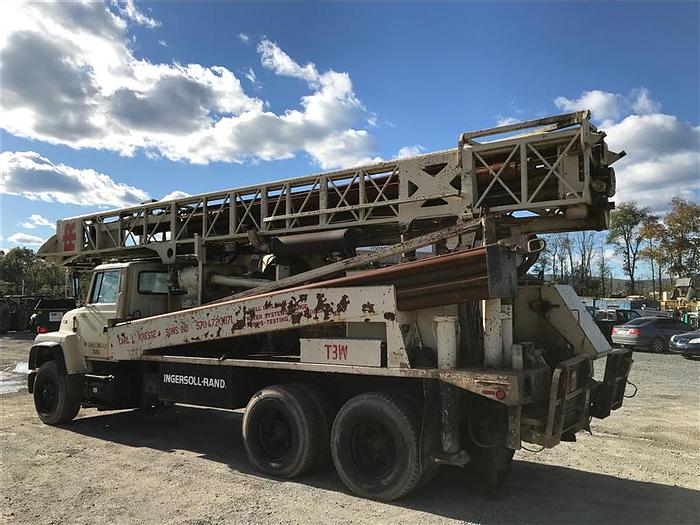 Used 1994 Ingersoll-Rand T3W Drill Rig