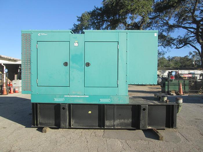Used 2011 Cummins 100KW Generator