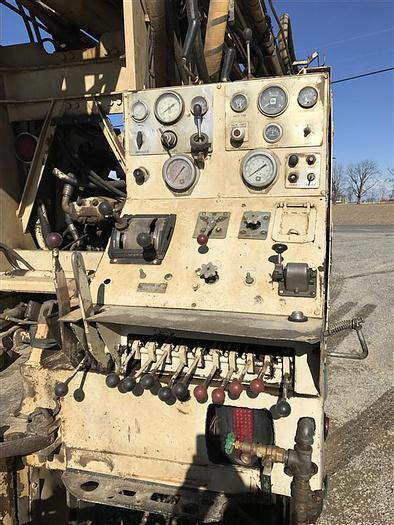 Used 1988 Ingersoll-Rand T3W Drill Rig