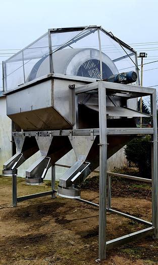 Used Sortownik dwubębnowy na 3 - sorty z osłoną z pleksiplasu w ramie nierdzewnej 