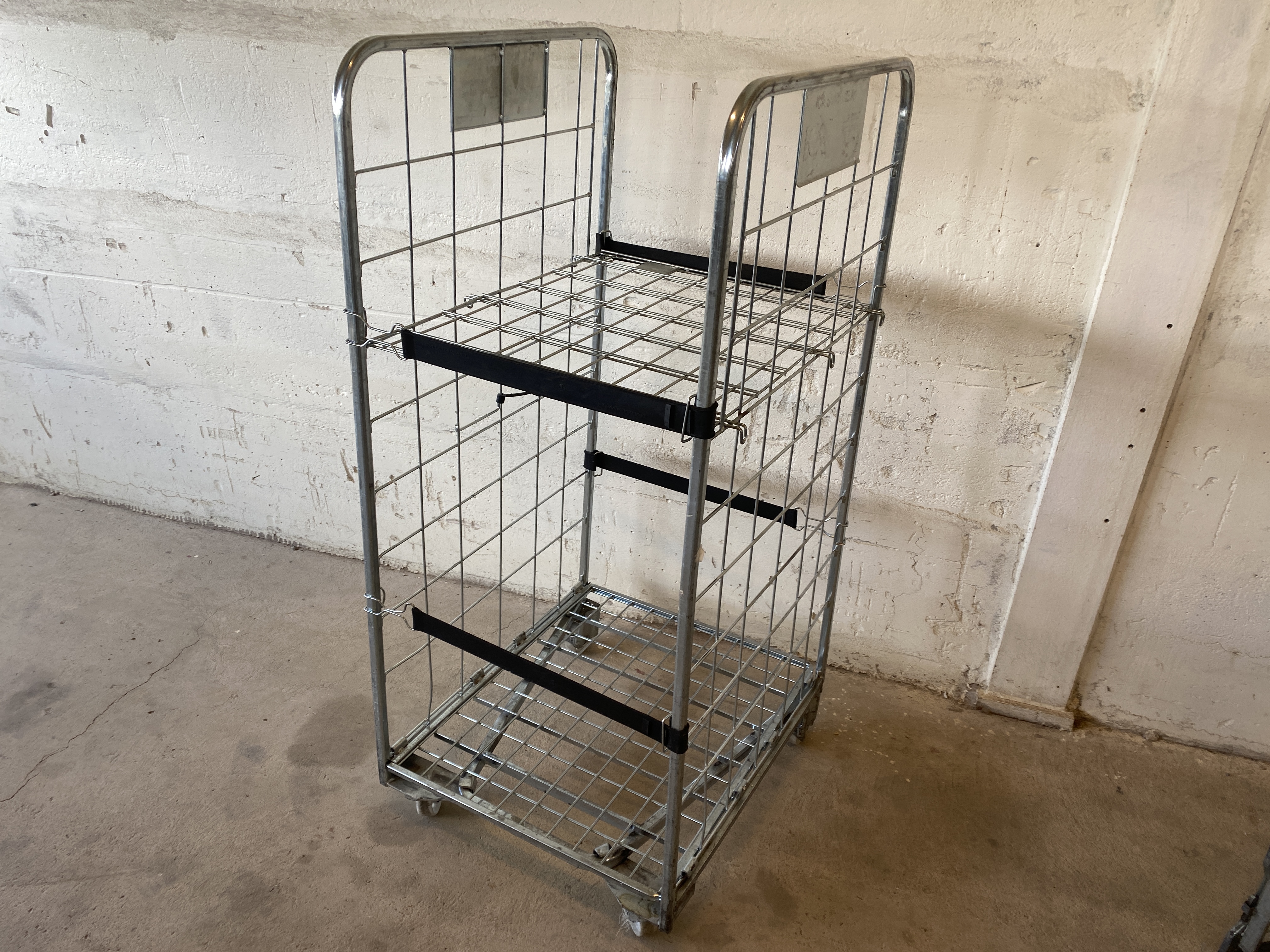Begagnad Trolley 70x80cm