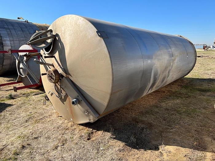 Used Tank, 8,600 Gallon, S/st, Storage Tank, 94" x 24' high #S744776