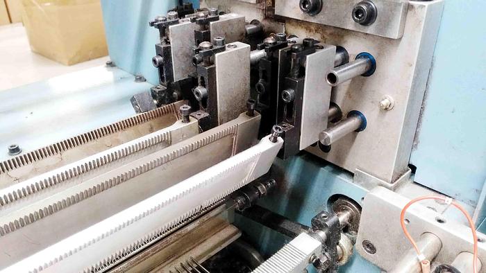 Usato Macchina crochet elettronica Comez Mod. Testronic 1000/EL