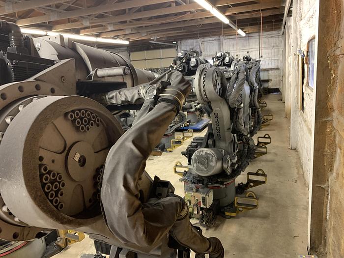 Used YASKAWA MOTOMAN ES200N 6 AXIS 200KG X 2,651MM HIGH REACH ROBOTS (40) AVAILABLE NX-100 CONTROLLERS