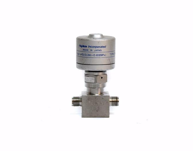 Used Fujikin Diaphragm Valve O.P. 3.5~7kgf/cmG 0.34~0.69MPa Type N.O. (4434)