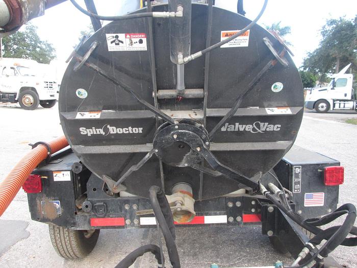 Used 2011 Hurco 250 Portable Valve Exerciser and Vacuum Trailer