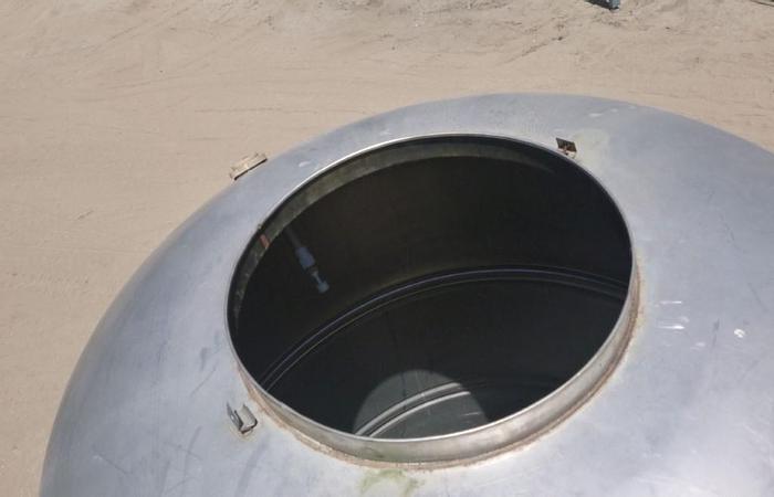 Used Tank, 500 Gallon, S/st, 48" X 60", DT/DB #S743850