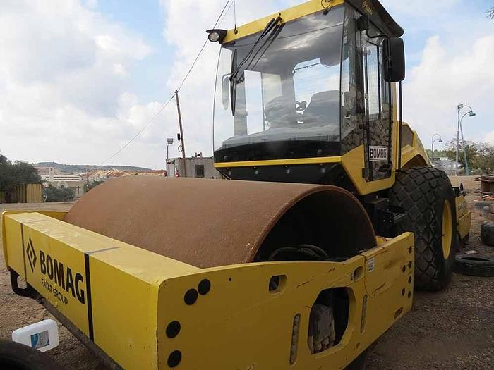 Used 2019 BOMAG BW213D-5
