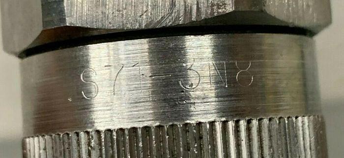 Used Snap-Tite S71-3N8 Quick Connects w/ 1" Fittings