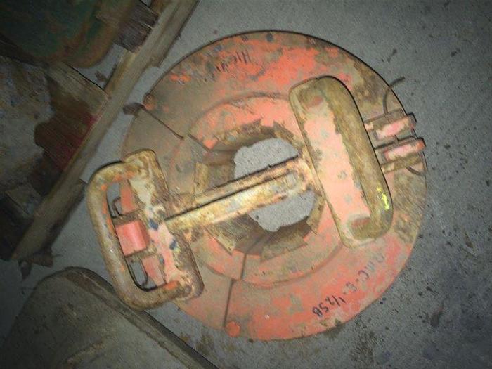 Used 5-1/2 - SB Casing Slips