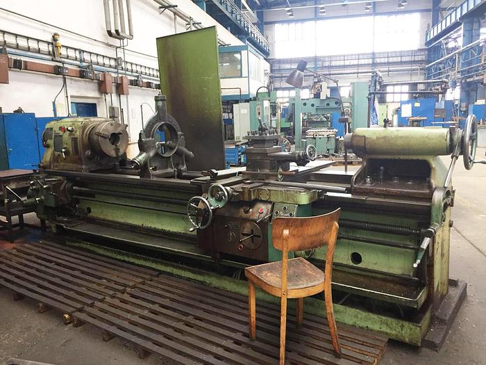 Used TOS SU 80A Lathe Machine