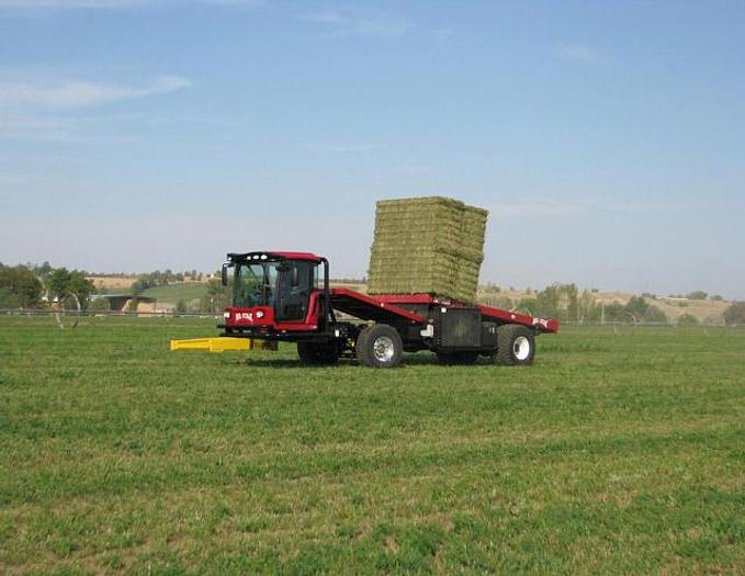 2025 Mil-Stak SP/3255 Self-Propelled Bale Wagon ** New **