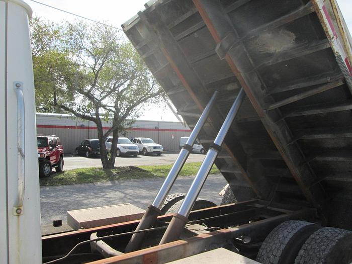 Used 2001 International 4700 Dump Truck