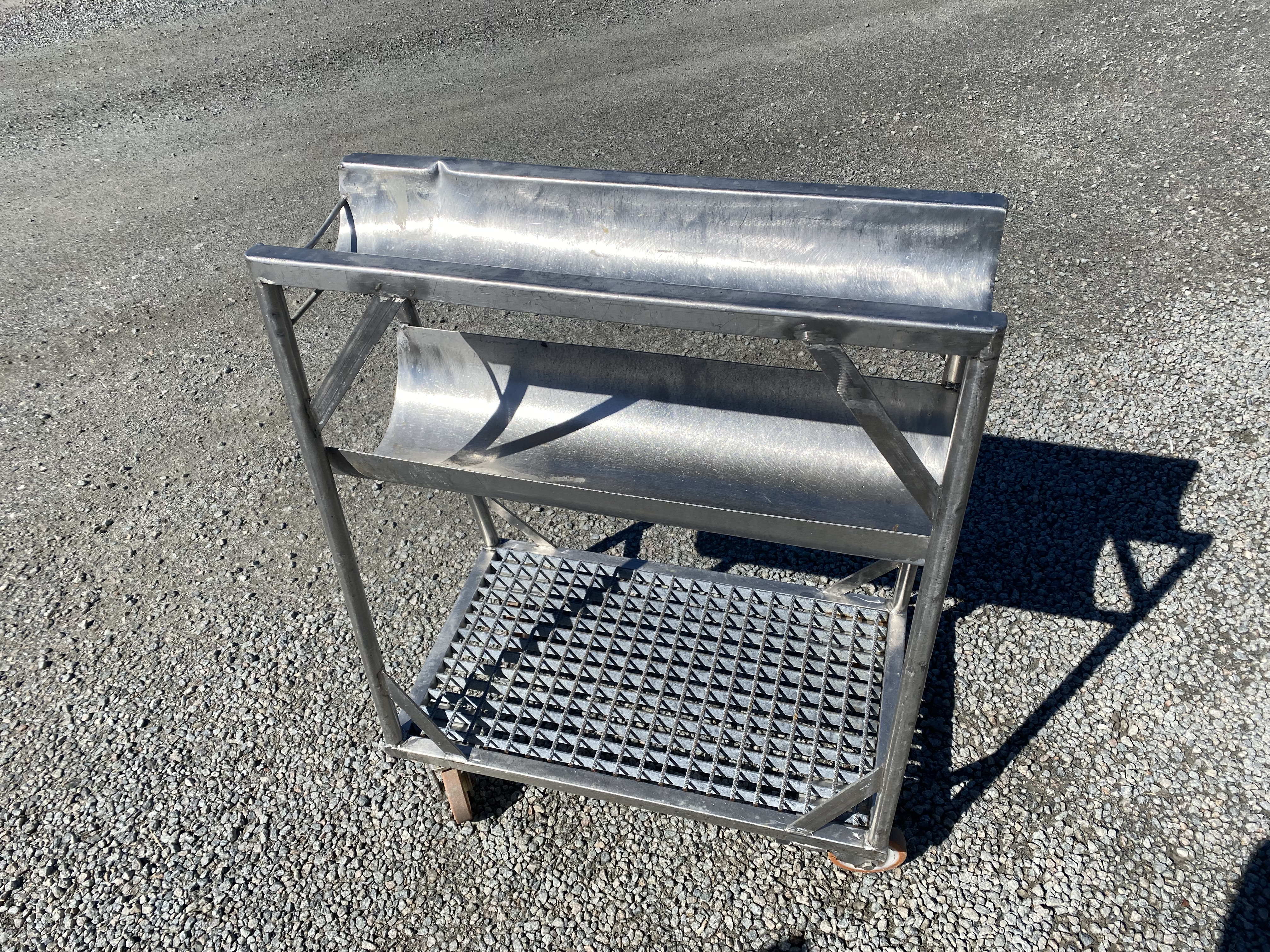 Begagnad Vagn 82x48cm