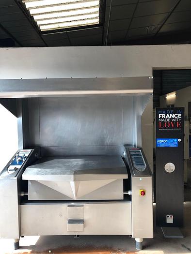 D'occasion SAUTEUSE FRIMA HOTTE INTEGREE