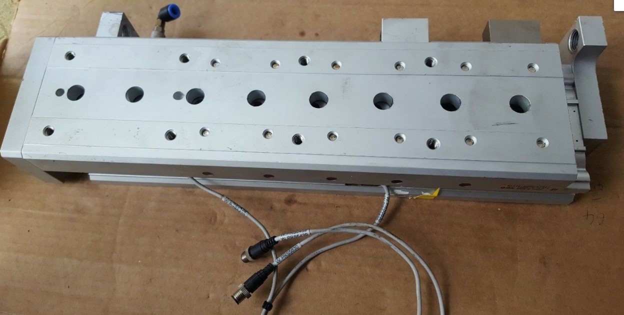 Used SMC MXS25-200A-X1301 SLIDE TABLE W/ (X2) SMC D-F9P SENSORS ((IN9S1B2)