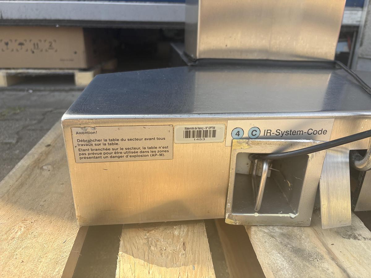 Used MAQUET 1130.01 Operating table