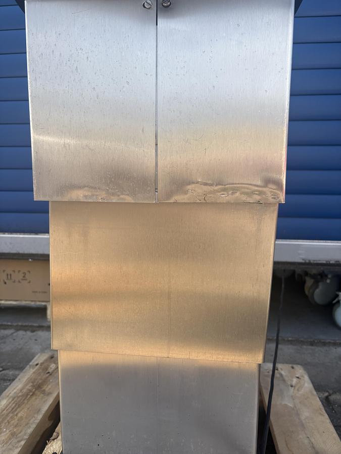 Used MAQUET 1130.01 Operating table