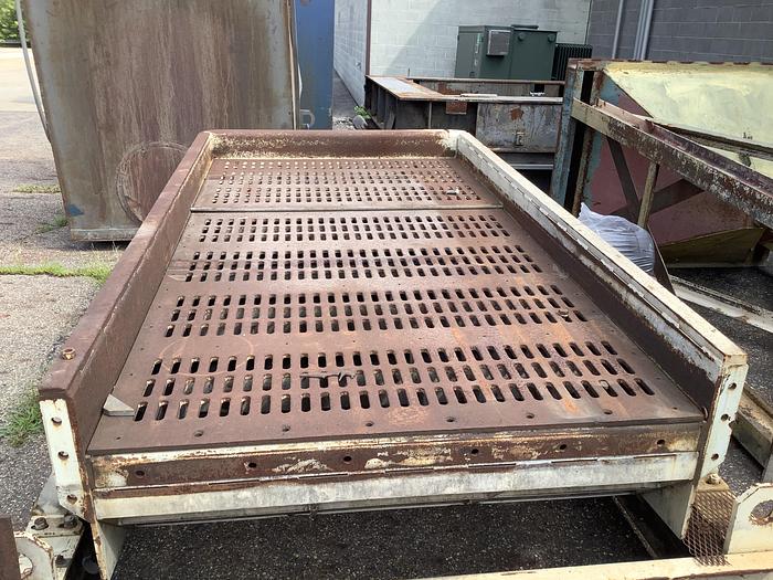 Used SIMPLICITY SHAKEOUT DECK